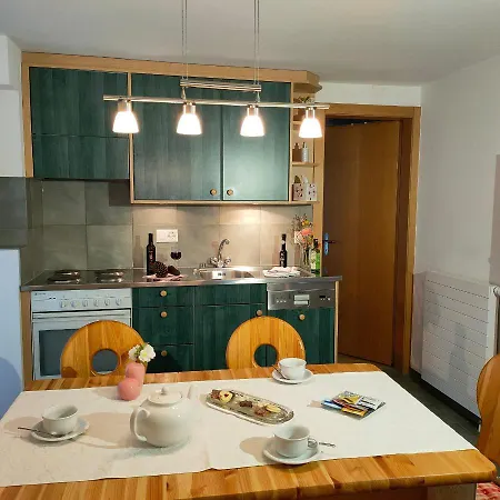 Apartmenthaus Sun Valley & Zodiac Apartment *